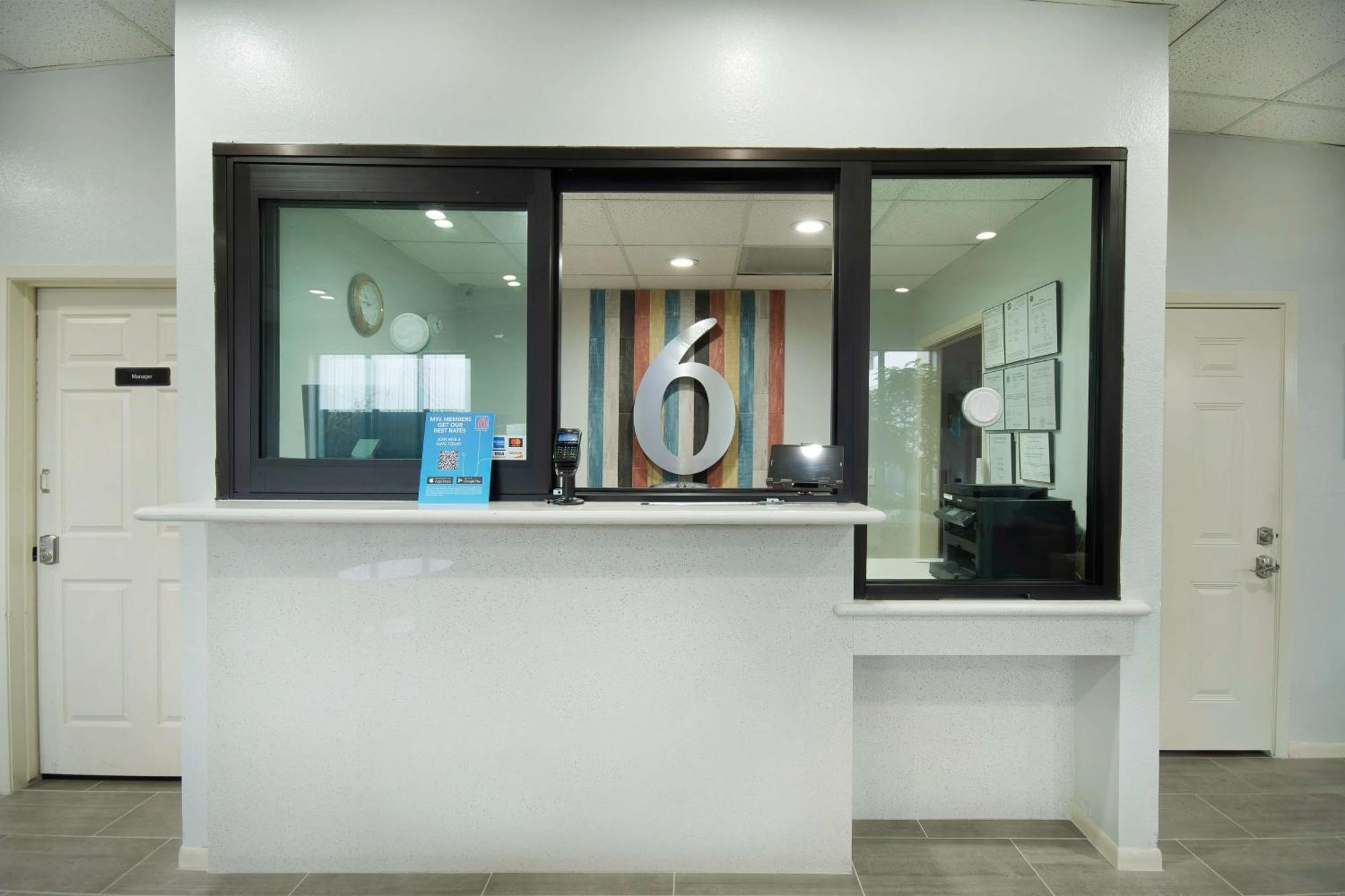 Motel 6 Houston, Tx - I-10 West Extérieur photo